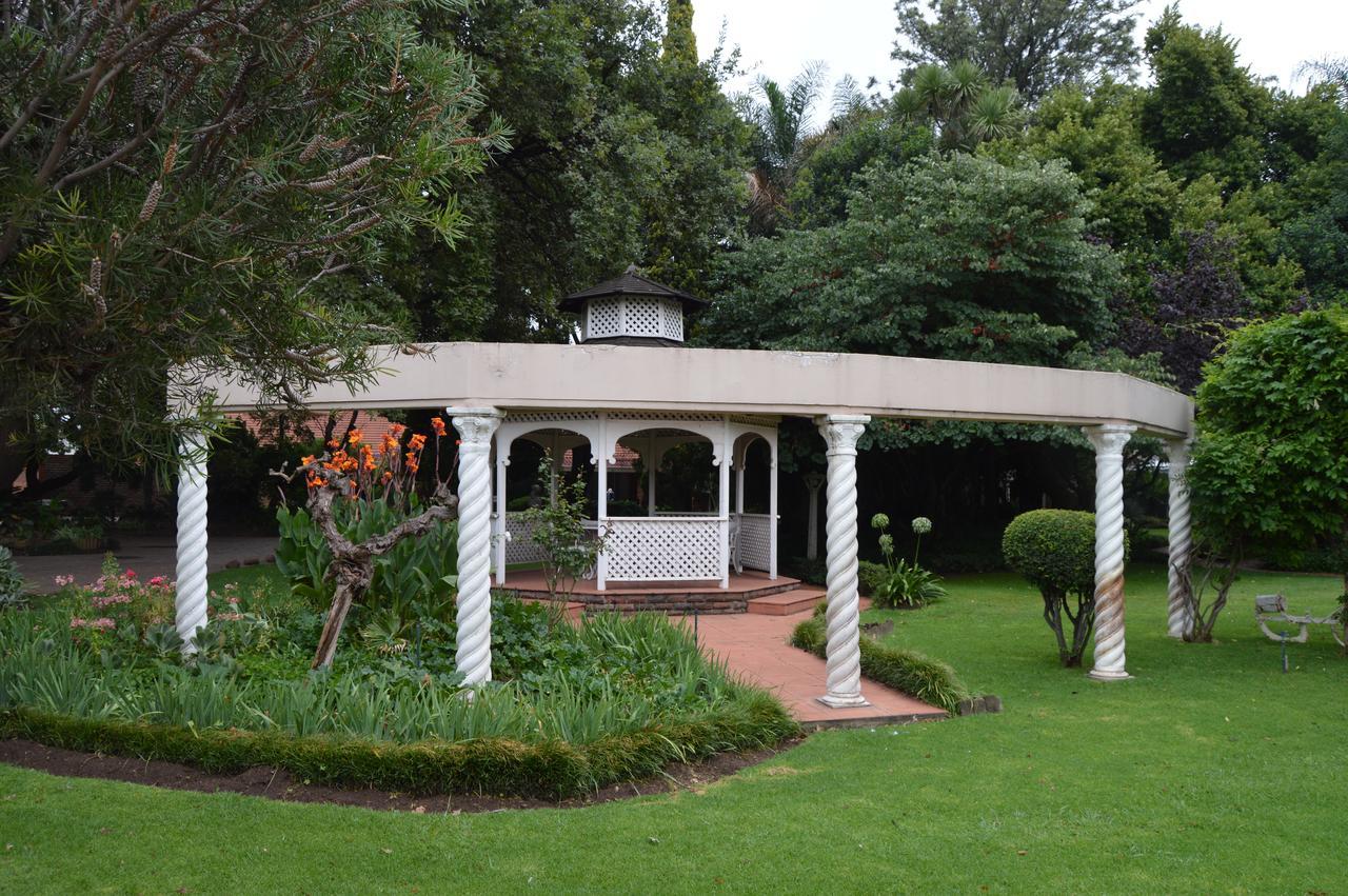 Airport Gardens Boutique Hotel Boksburg Exterior foto